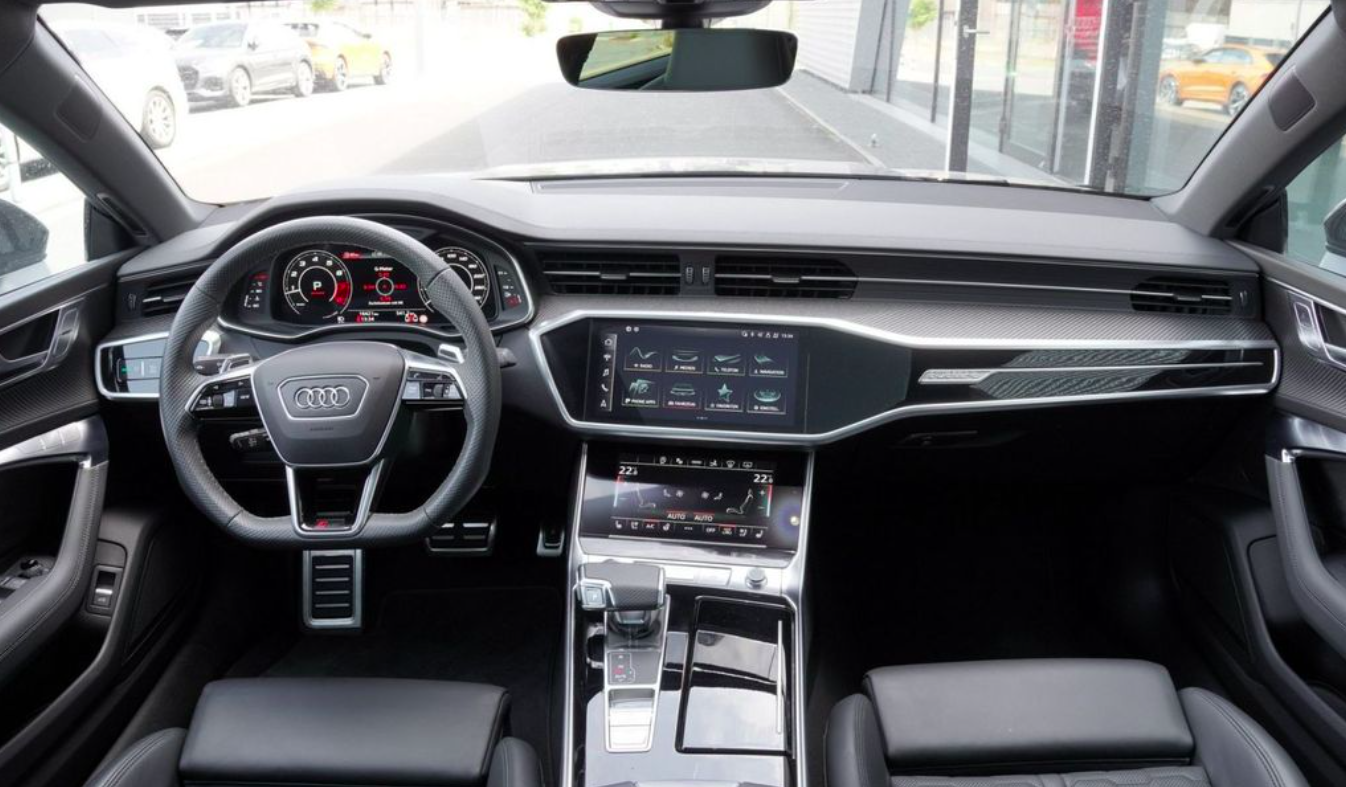 Audi RS7 Sportback | skladem | německé předváděcí auto ihned k předání | supersportovní 4-dveřové coupé | super cena | nákup online | AUTOiBUY.com | Bang Olufsen | RS 7 | Nízký nájezd | Skvělá výbava